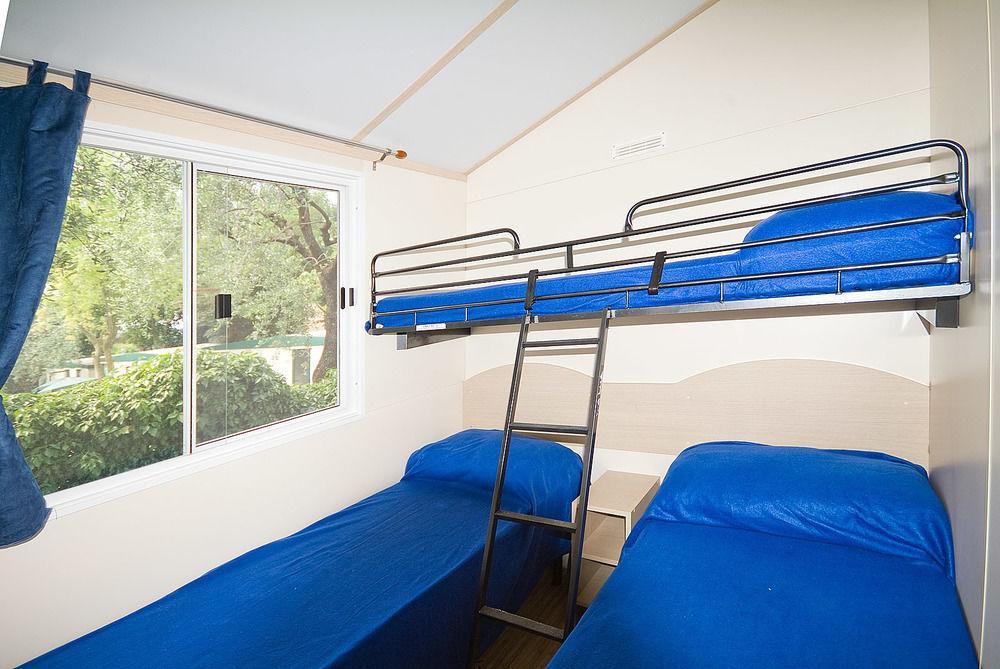 Happy Camp Mobile Homes In Camping Cisano San Vito Bardolino Buitenkant foto