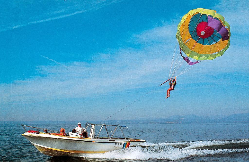 Happy Camp Mobile Homes In Camping Cisano San Vito Bardolino Buitenkant foto