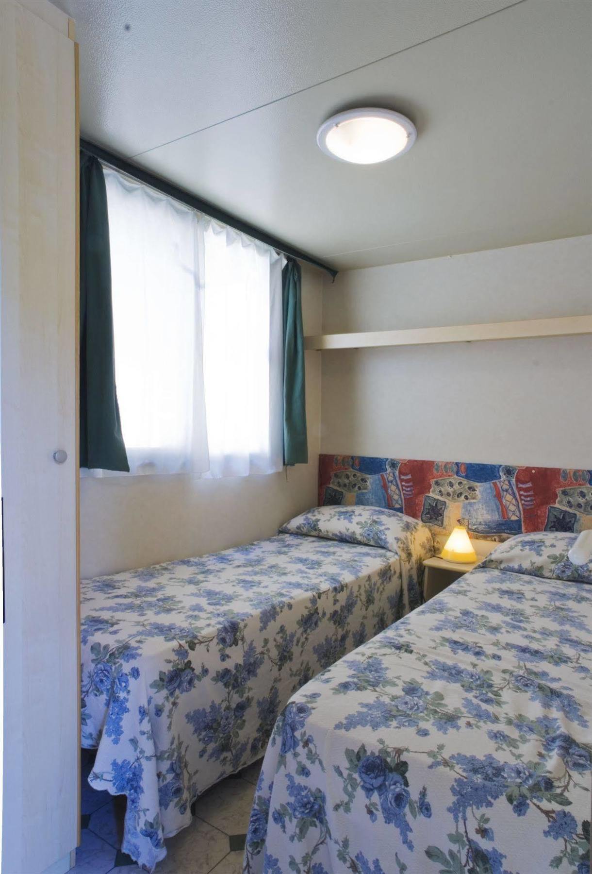 Happy Camp Mobile Homes In Camping Cisano San Vito Bardolino Buitenkant foto