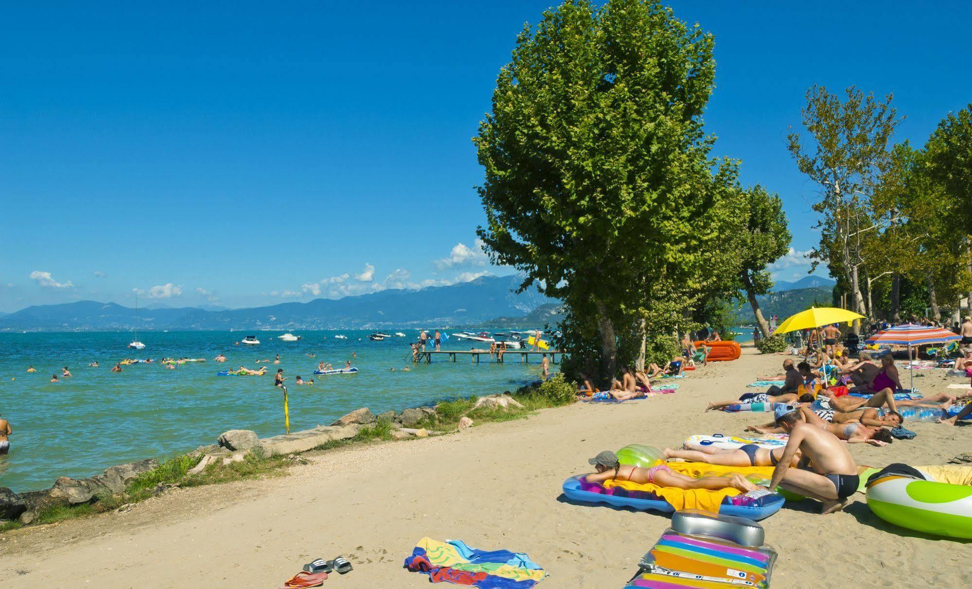 Happy Camp Mobile Homes In Camping Cisano San Vito Bardolino Buitenkant foto