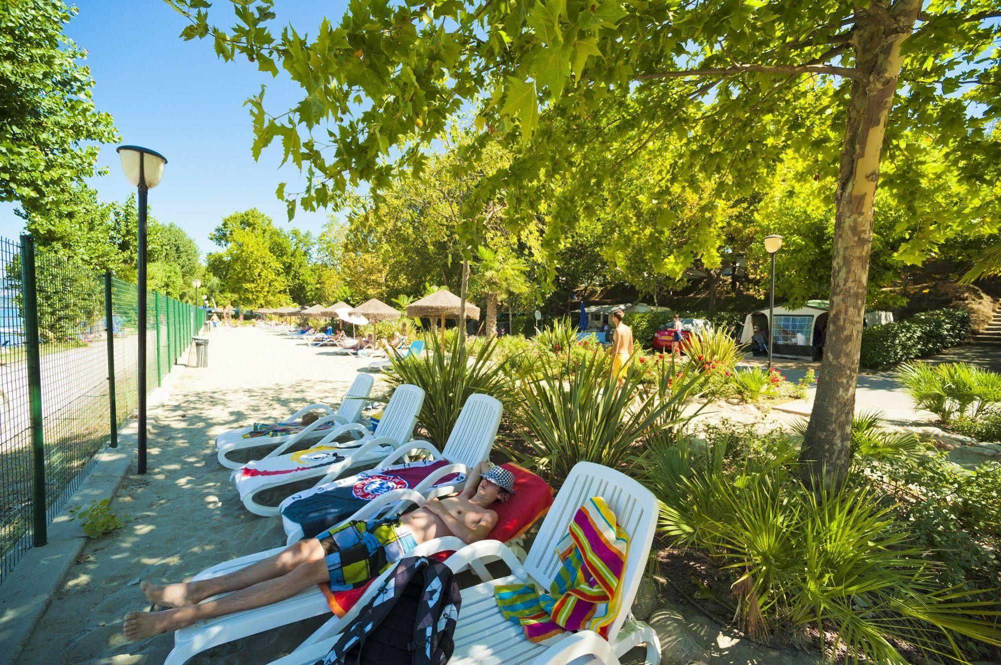 Happy Camp Mobile Homes In Camping Cisano San Vito Bardolino Buitenkant foto